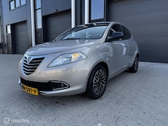 Lancia Y(psilon) - Ypsilon 0.9 TwinAir Elefantino Plus 2015Airco/NAP/APK
