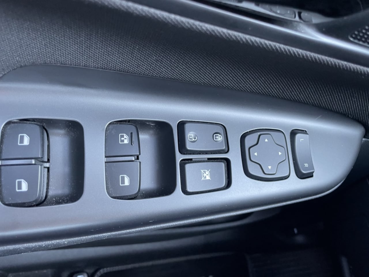 Hyundai Kona - 1.6 GDI HEV Comfort Navi*RIJKLAARPRIJS*