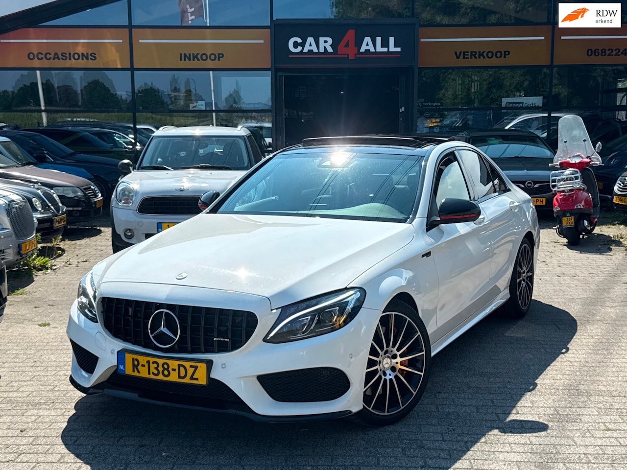 Mercedes-Benz C-klasse - 450 AMG C43 4MATIC PANO/CAMERA/ACC/APK 5-8-2027 - AutoWereld.nl