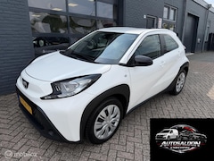 Toyota Aygo X - 1.0 VVT-i MT Play 07-2022 Airco Camera Cruise