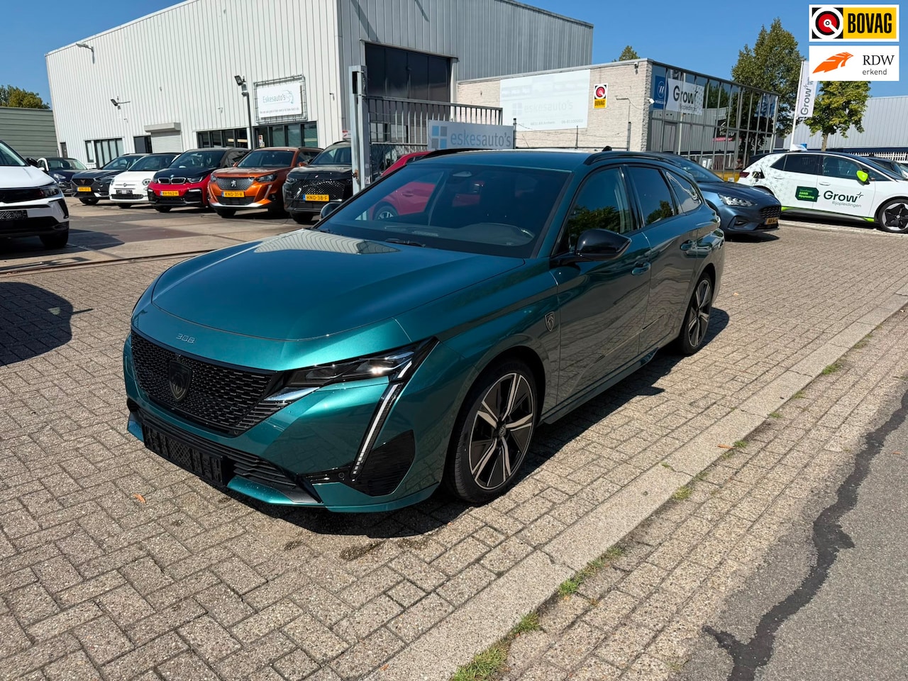Peugeot 308 SW - 1.2 PureTech GT 1.2 PureTech GT, Navi, Camera, Alcantara, Dealer auto, Nieuwstaat - AutoWereld.nl
