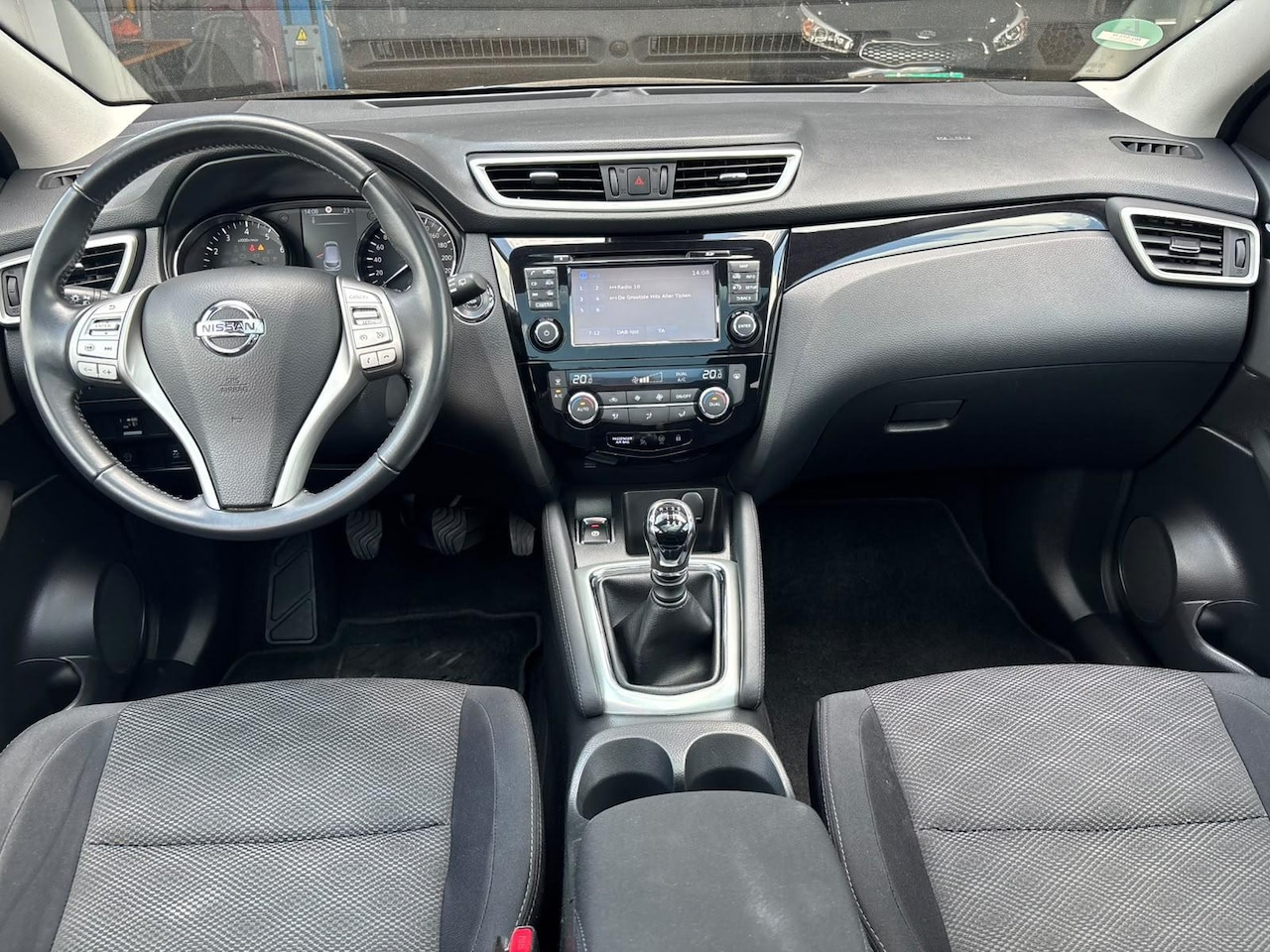 Nissan Qashqai - 1.2 N-Vision| 360 CAMERA | TREKHAAK | PANO DAK |