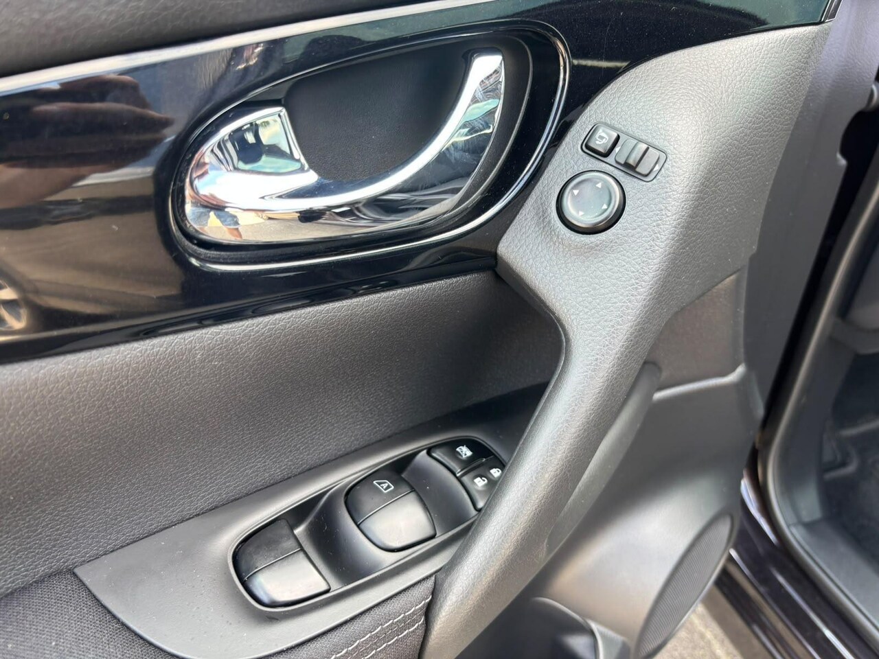 Nissan Qashqai - 1.2 N-Vision| 360 CAMERA | TREKHAAK | PANO DAK |
