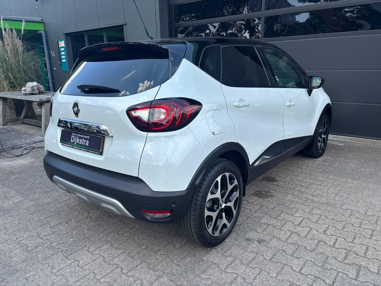 Renault Captur - 1.2 TCe Intens AUTOMAAT| CARPLAY | AIRCO | NAVIGATIE |