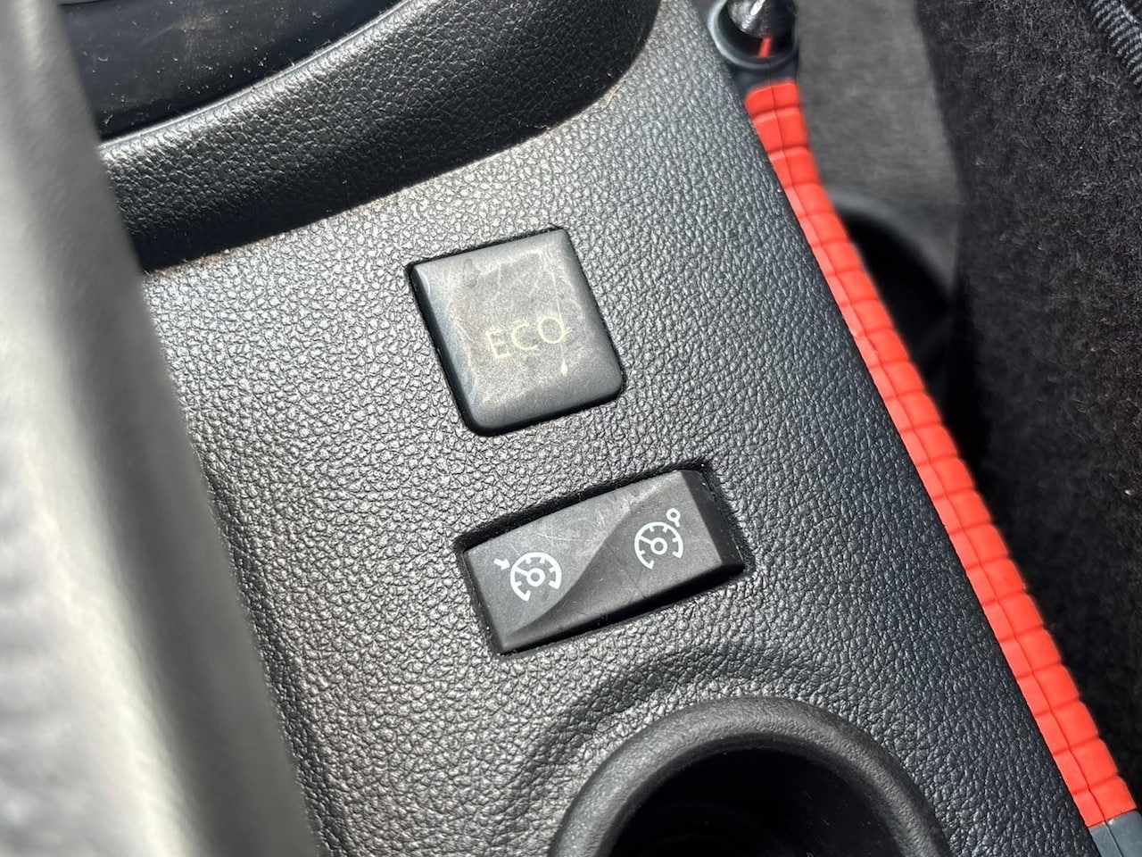 Renault Captur - 1.2 TCe Intens AUTOMAAT| CARPLAY | AIRCO | NAVIGATIE |