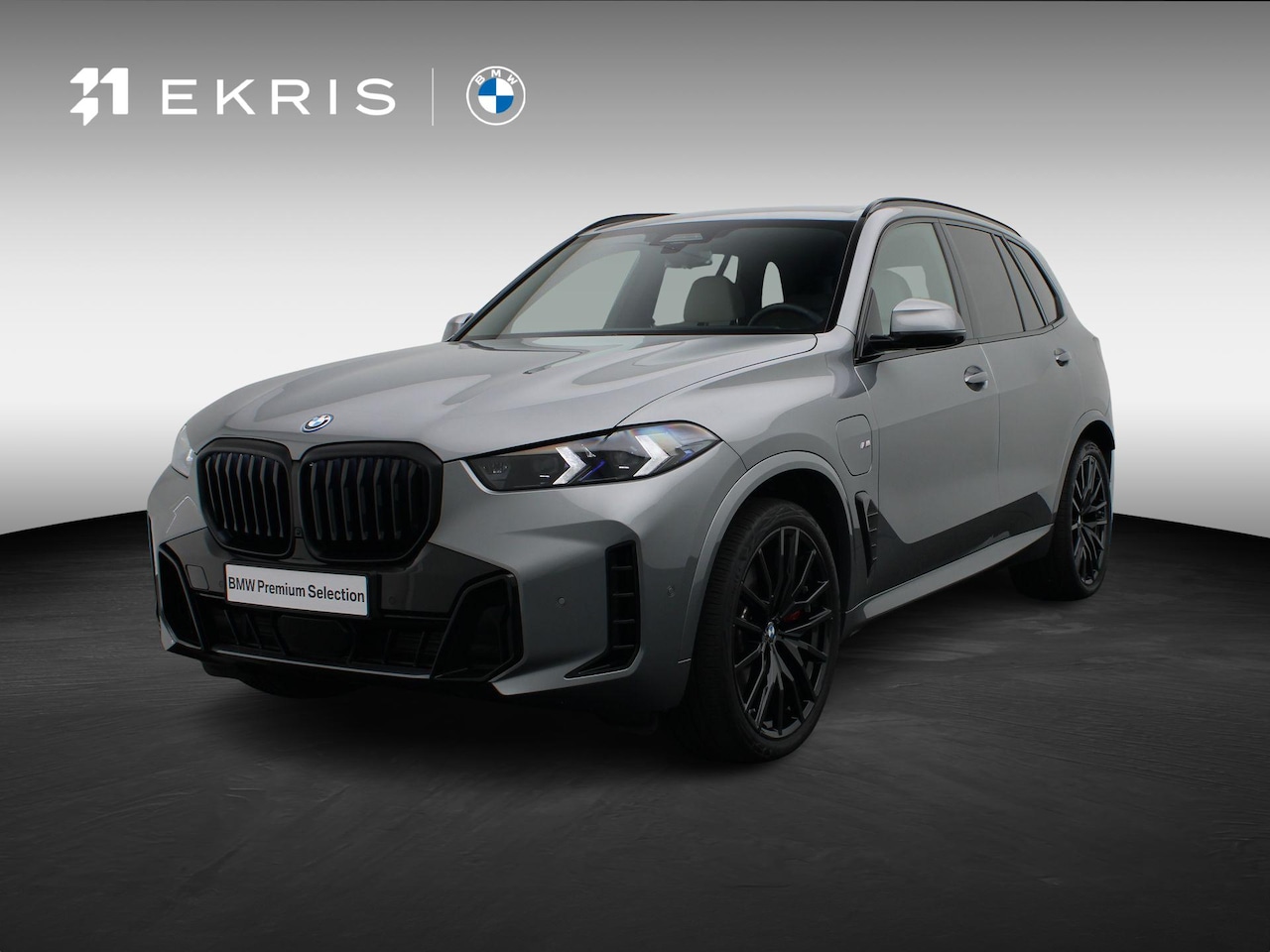 BMW X5 - xDrive50e M Sportpakket Pro | Innovation Pack | Integral Active Steering | Panoramadak | C - AutoWereld.nl