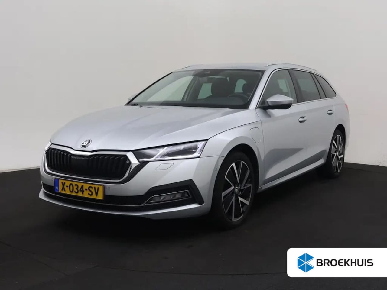 Skoda Octavia Combi - 1.4 TSI iV PHEV Business Edition Plus | Cruise control adaptief | Elek. Verstelbare stoele - AutoWereld.nl