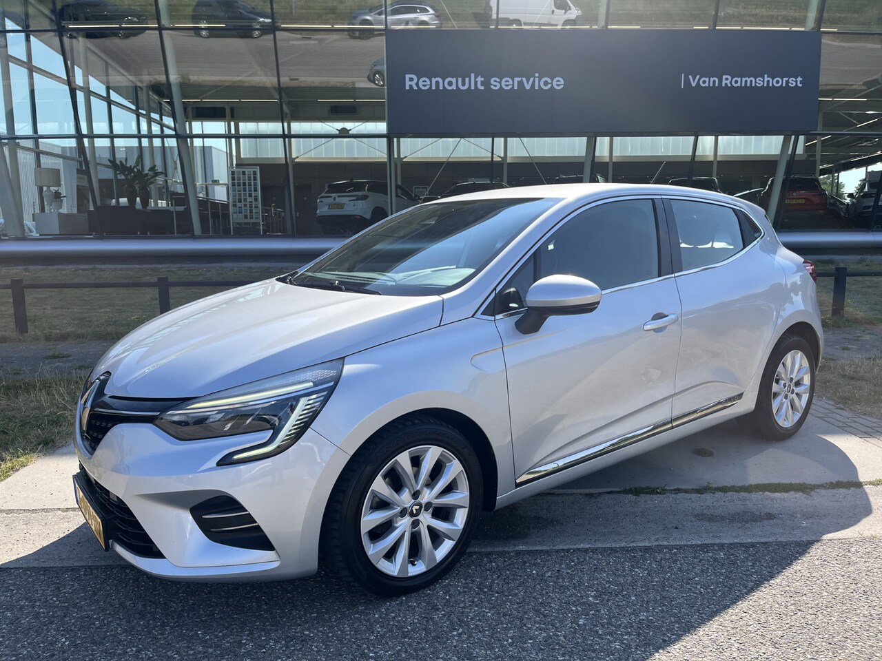 Renault Clio - 1.0 TCe Intens / Bose Sound / Camera / PDC V+A / Apple Carplay - Android Auto / Climate / - AutoWereld.nl