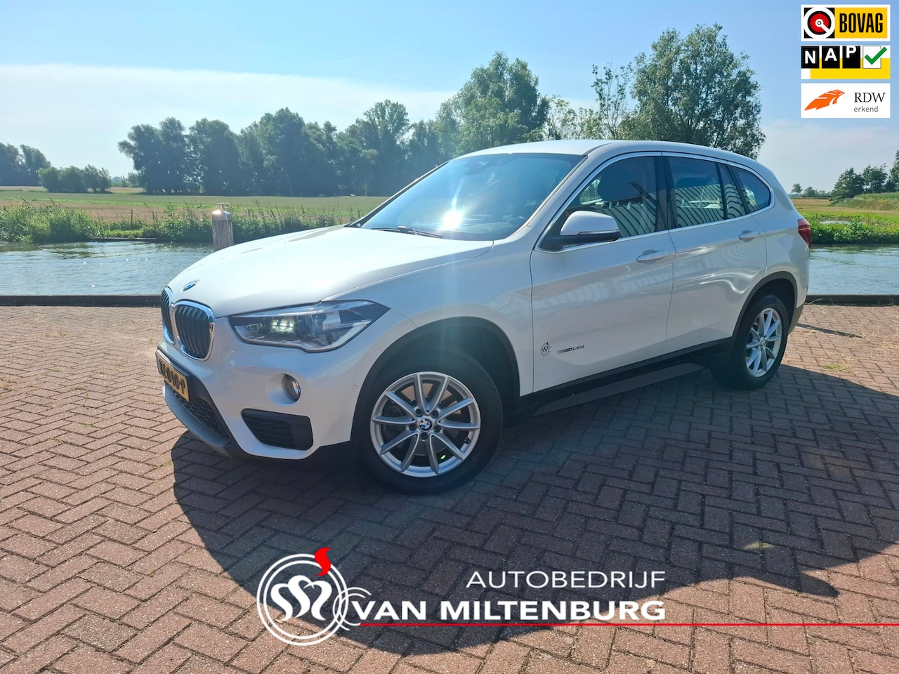 BMW X1 - SDrive20i Centennial Executive Clima Navi Camera PDC v-a - AutoWereld.nl