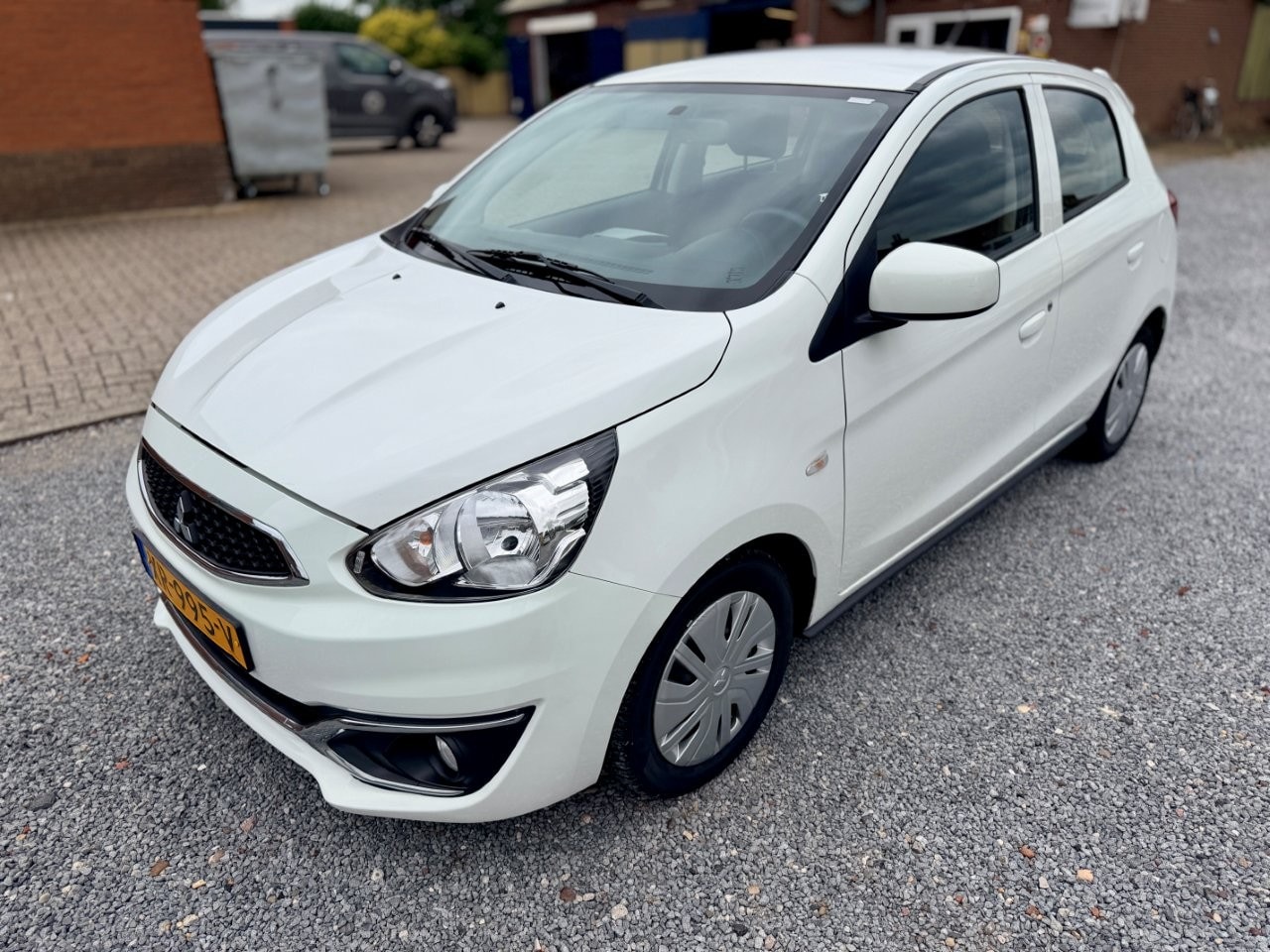 Mitsubishi Space Star - Cool+ uitvoering | Airco | NAP | Weinig Kilometers - AutoWereld.nl