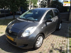 Toyota Yaris - 1.3 VVTi Sol//AIRCO//