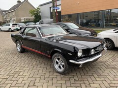 Ford Mustang - v8 automaat WE HEBBEN NOG DIVERSE MUSTANGS OP VOORRAAD