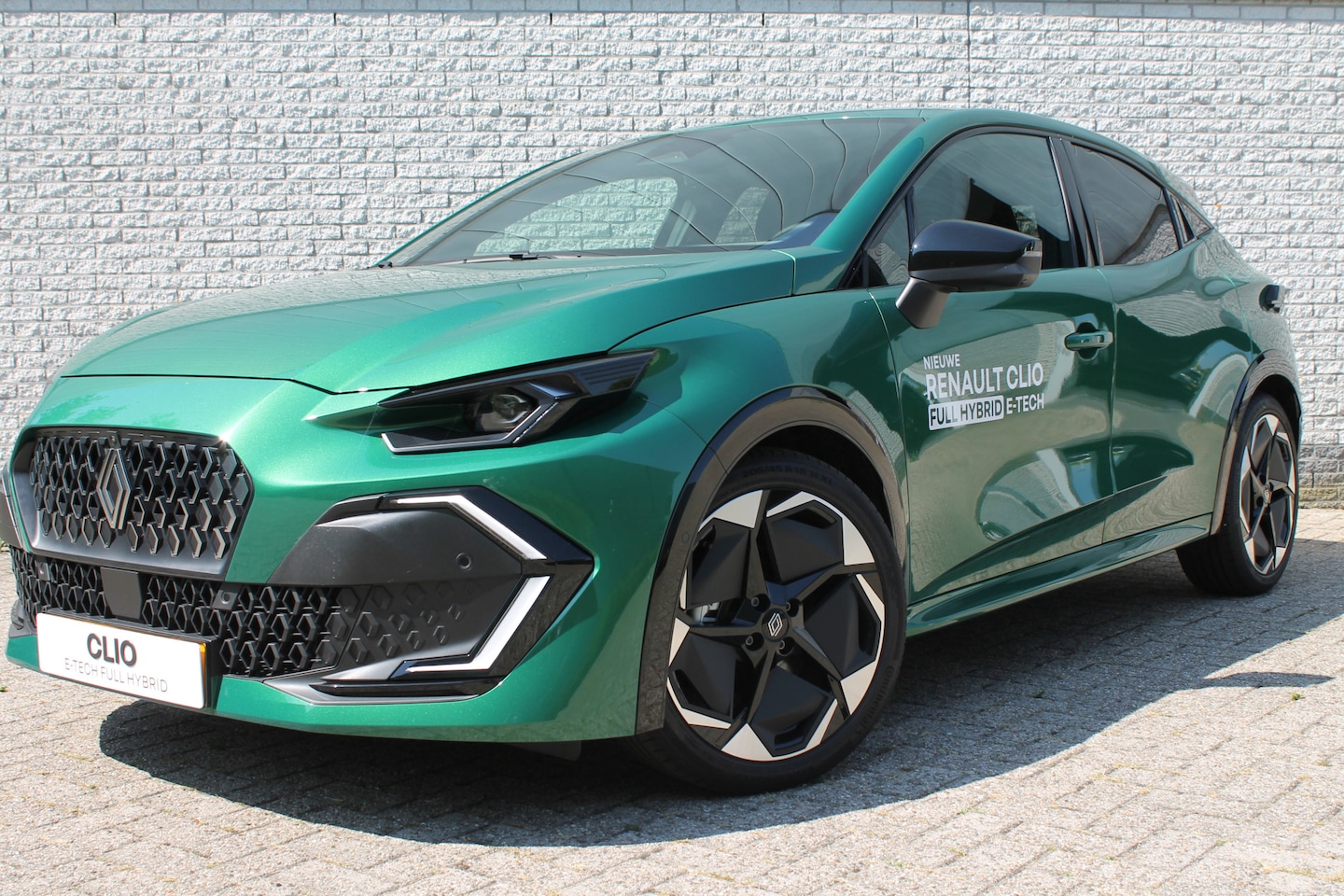 Renault Clio - 1.8 Hybrid 160 esprit Alpine * Vermelde prijs is inclusief de korting t.w.v. 1300,- * - AutoWereld.nl