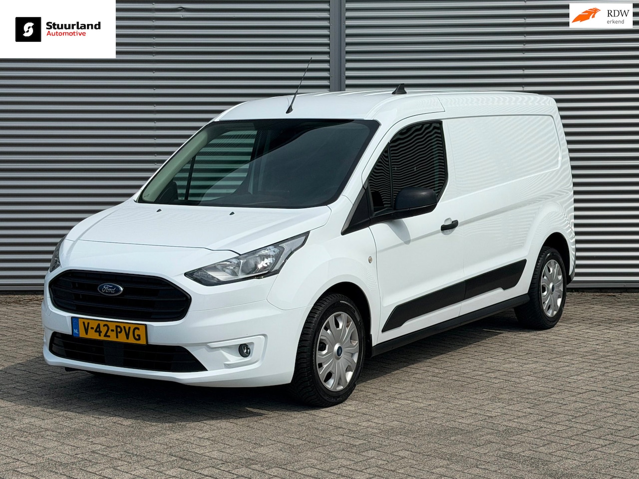 Ford Transit Connect - 1.0 Ecoboost L2 MARGE BTW Vrij Airco/ Carplay/ Cruise/ PDC/ Trekhaak/ Camera - AutoWereld.nl