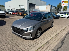 Hyundai i20 - 1.2 MPI Comfort, Navi, Camera, Stoel/Stuur verwarming, Dealer auto