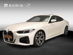 BMW 4-serie Coupé - 420i | M-Sportpakket | LED | Navigatie | Schuifdak | Sportstoelen | Stoelverwarming | DAB