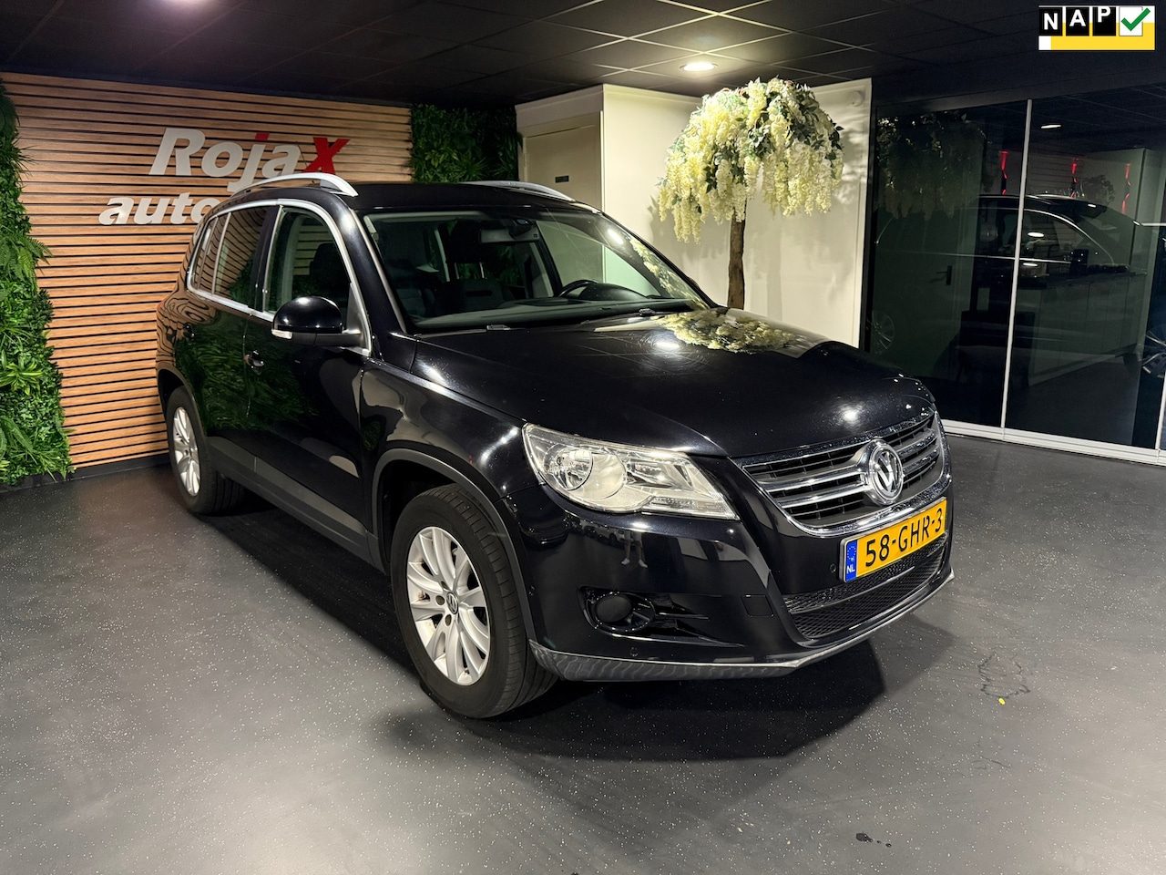Volkswagen Tiguan - 1.4 TSI Sport&Style 4Motion CLIMA - NAVI - TREKHAAK. - AutoWereld.nl