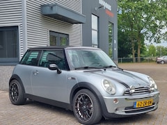 MINI 3-Deurs - 1.6 Cooper Chili MINI Cooper 1.6 Cooper Chili Panoramadak, Lederen bekleding, 17" lichtmetalen wielen