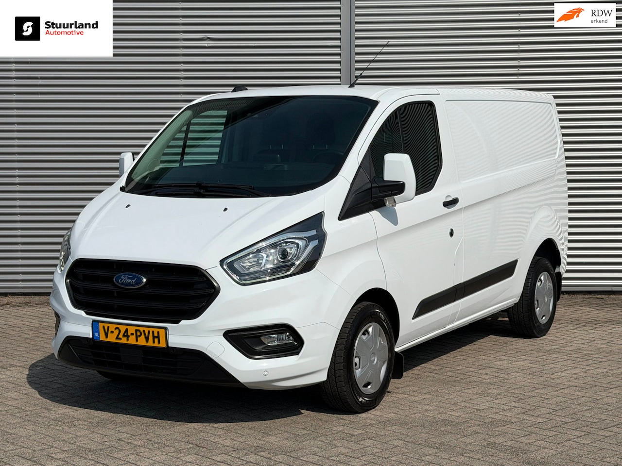 Ford Transit Custom - 2.0 TDCI L1H1 Trend Navi/ Airco/ Cruise/ Trekhaak/ PDC/ Camera/ 3zits/ - AutoWereld.nl