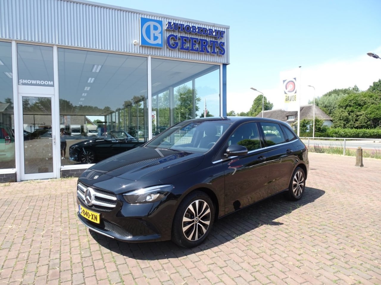 Mercedes-Benz B-klasse - 250e Business Line Automaat Camera/LED/Half Leder - AutoWereld.nl