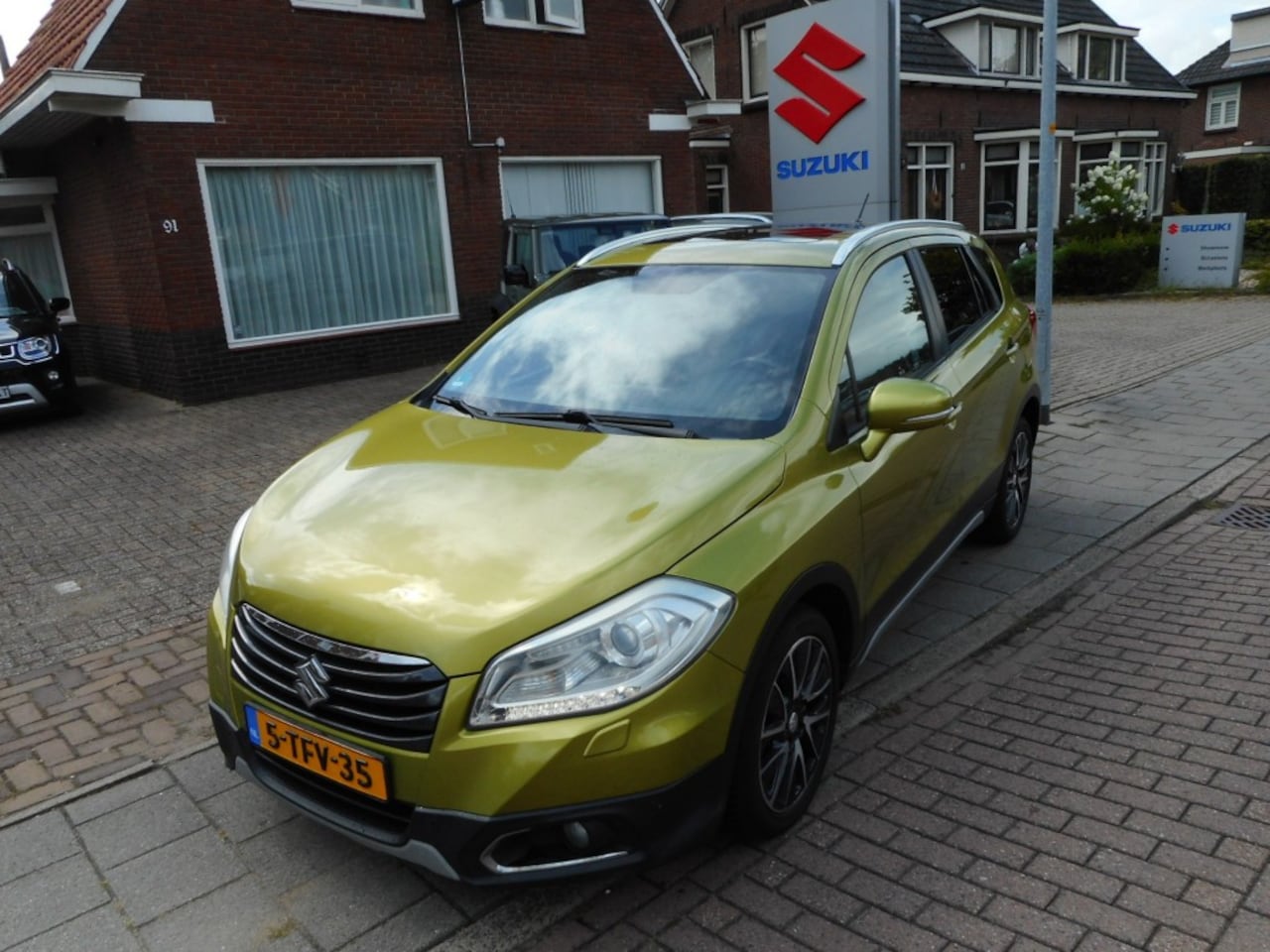 Suzuki SX4 S-Cross - 1.6 High Executive / Panoramadak / Leder - AutoWereld.nl