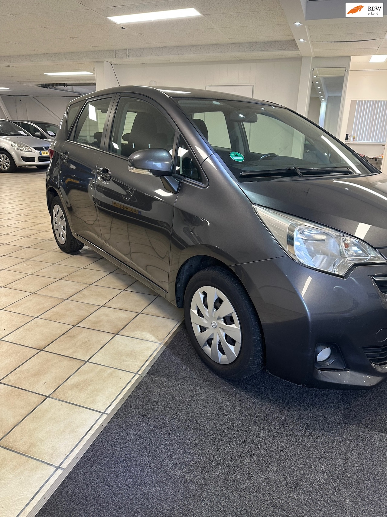 Toyota Verso S - 1.3 VVT-i Aspiration 1.3 VVT-i Aspiration,2de eigenaar ,Airco - AutoWereld.nl