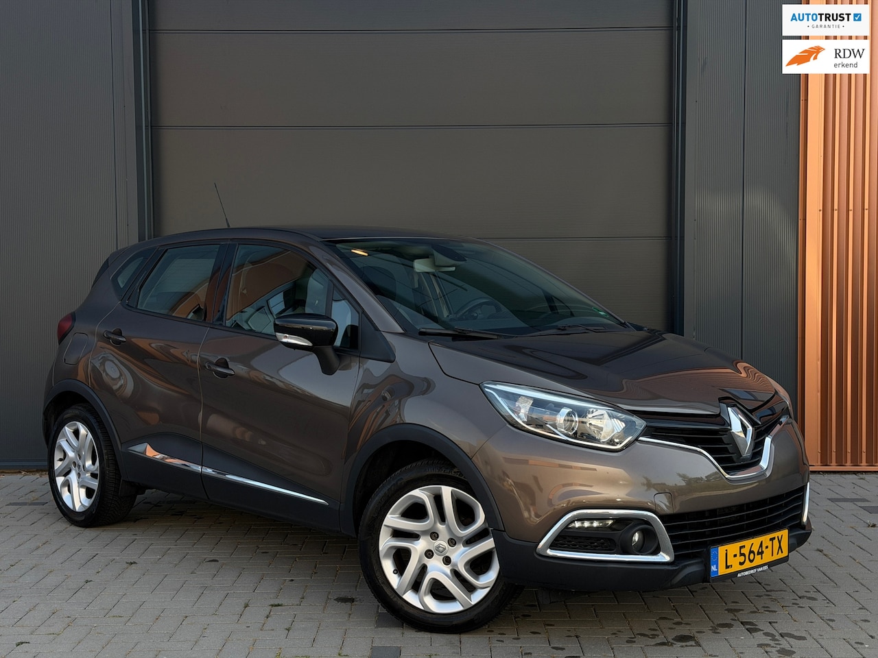 Renault Captur - 0.9 TCe Authentique|Nwe APK|Achteruitrijcamera|Trekhaak|Navi|Cruise Control|Climate Contro - AutoWereld.nl