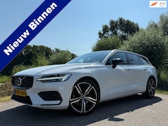 Volvo V60 - 2.0 B3 R-Design Automaat / Camera / Apple CarPlay-Android Auto / 19" Velgen / Stuur-/Stoel