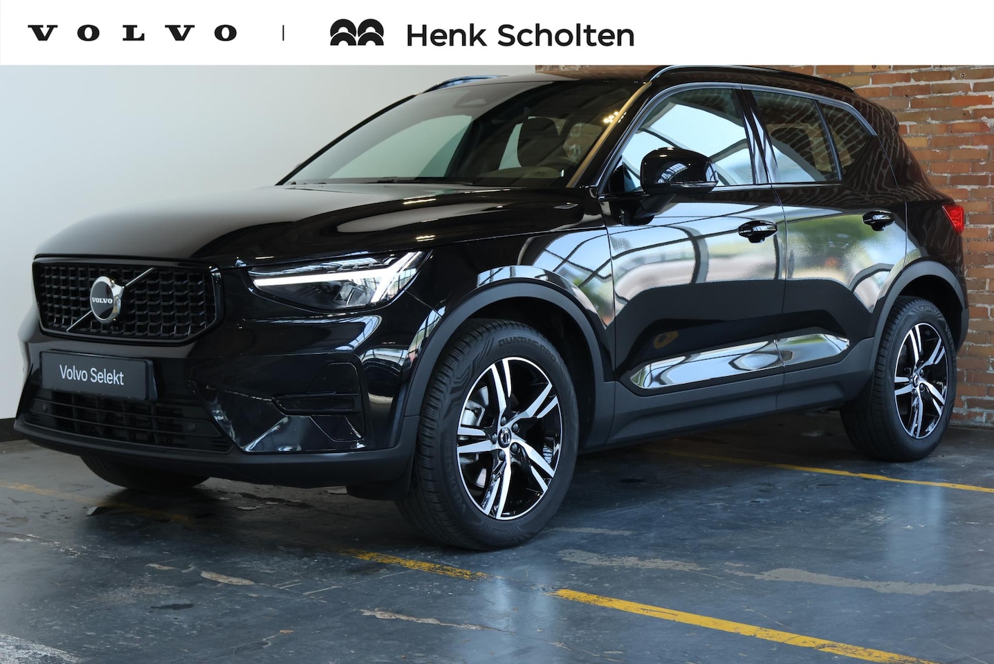 Volvo XC40 - B4 Plus Dark | Elektrisch Verstelbare Voorstoelen | Stoel & Stuurverwarming | Adaptieve Cr - AutoWereld.nl