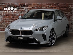 BMW 1-serie - 120i High Executive M Sport Pakket Automaat / Adaptief M-onderstel / Sportstoelen / Drivin