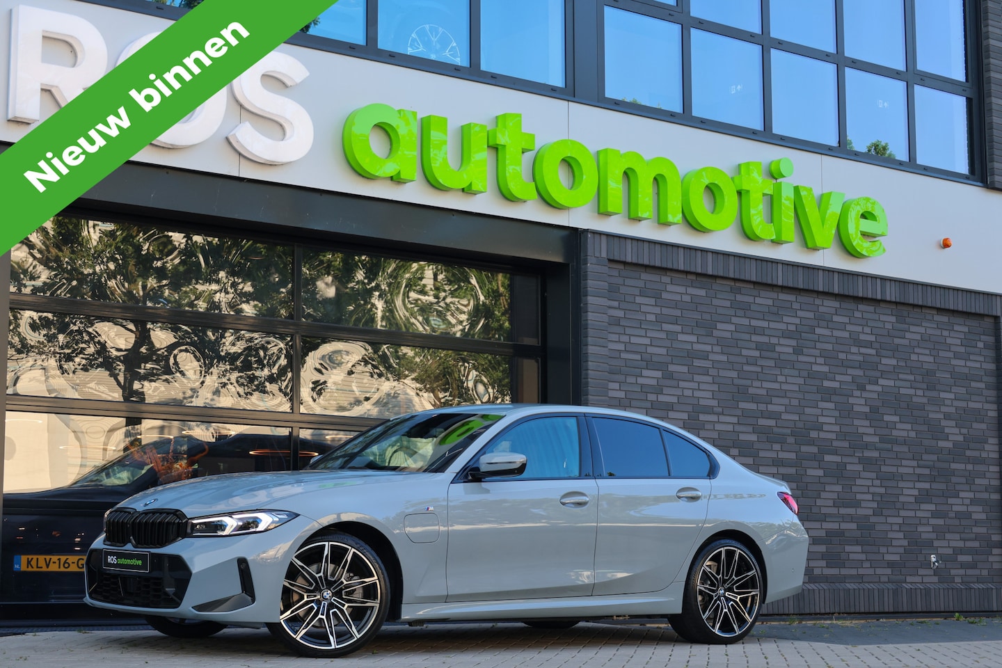 BMW 3-serie - 330e M-SPORT | BTW | 360 | HUD | MEMORY | KEYLESS | LED | 20'' | ACC | LEDER | ELEK KOFFER - AutoWereld.nl