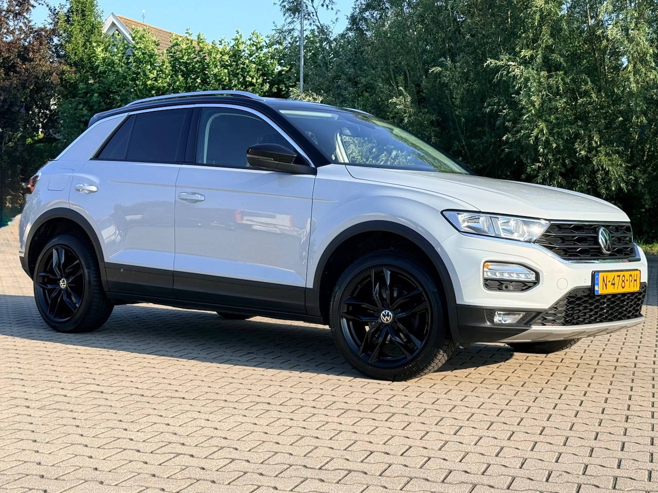 Volkswagen T-Roc - 1.5 TSI DSG Style Digi Dash , afneembare trekhaak - AutoWereld.nl