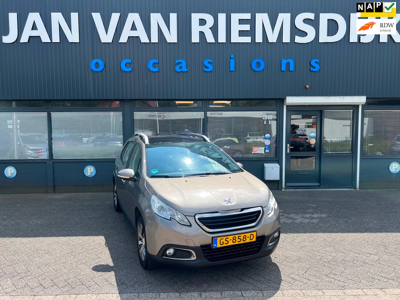 Peugeot 2008 - 1.2 PureTech Active AUTOMAAT bj 2015 NAP - AutoWereld.nl