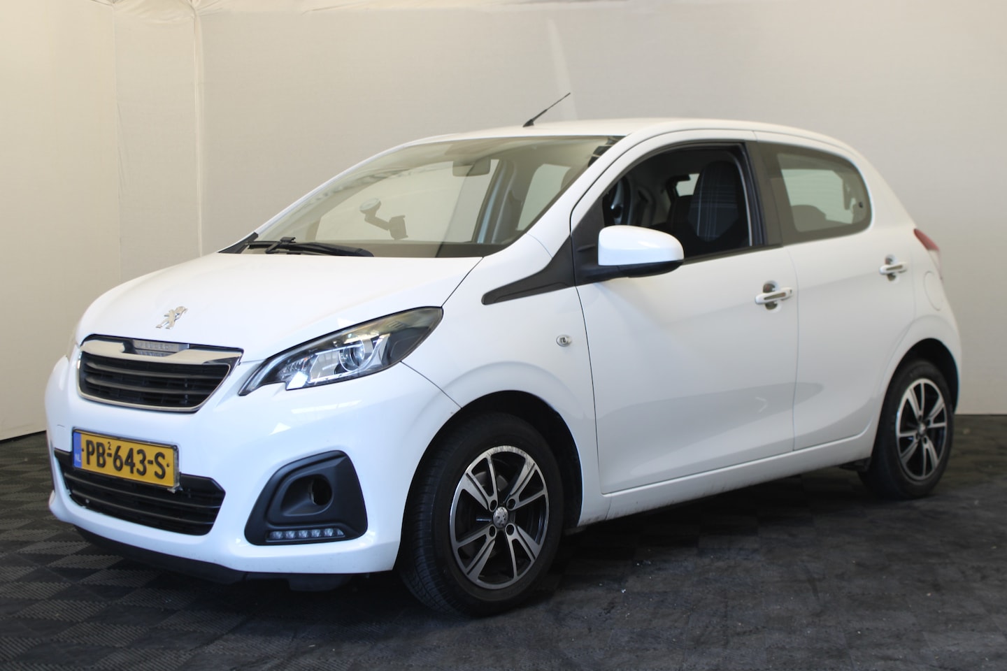 Peugeot 108 - 1.0 e-VTi Blue Lion 1.0 e-VTi Blue Lion - AutoWereld.nl