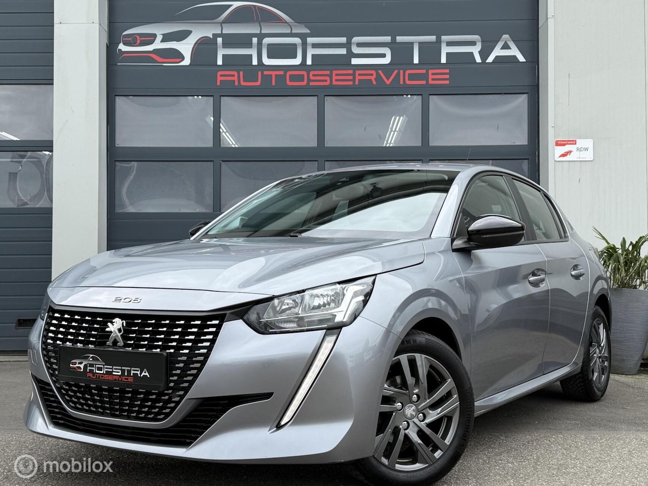 Peugeot 208 - 1.2 PureTech Active Pack CarPlay Distr-riem VV - AutoWereld.nl