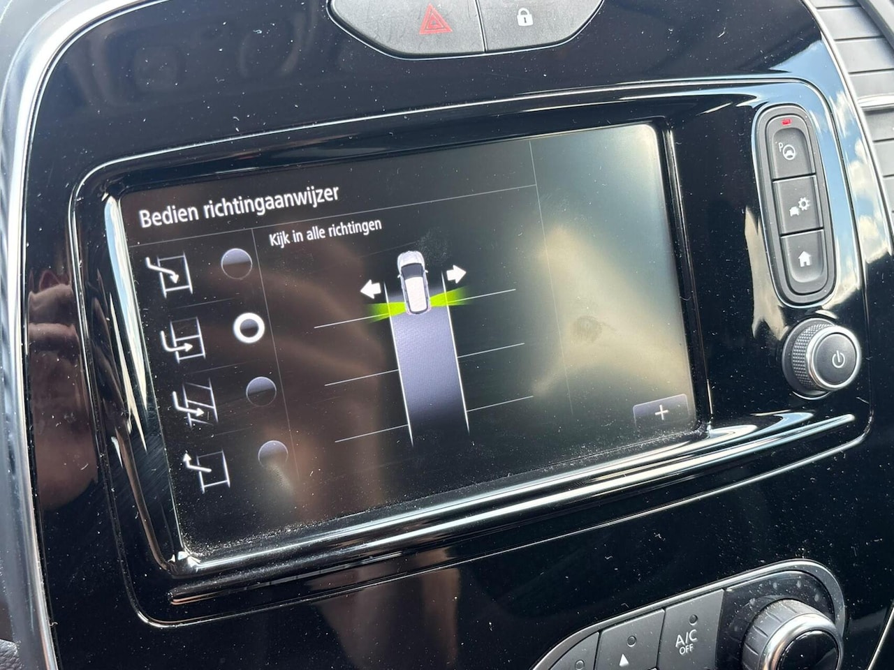 Renault Captur - 1.2 TCe Intens AUTOMAAT| CARPLAY | AIRCO | NAVIGATIE |