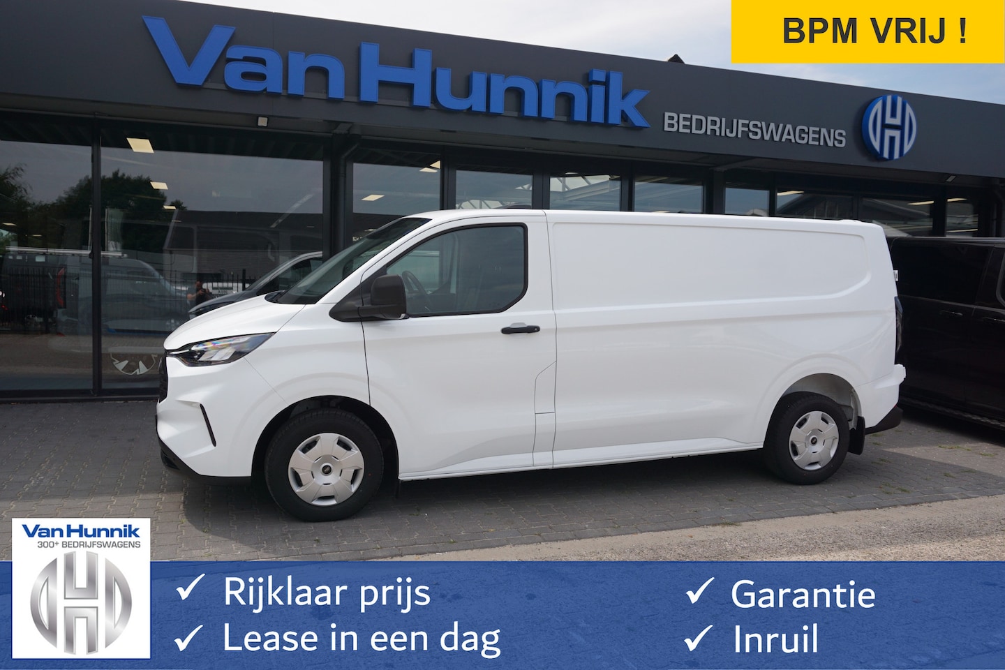 Ford Transit Custom - 320L 150PK Trend BPM VRIJ!! 13" Apple CP/Android A. Camera, Cruise, LED!! NR. 677* - AutoWereld.nl