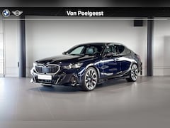 BMW 5-serie - Sedan 530e M Sport Edition | M Sport Pro | Glazen Panoramadak | Bowers & Wilkins | Stoelve
