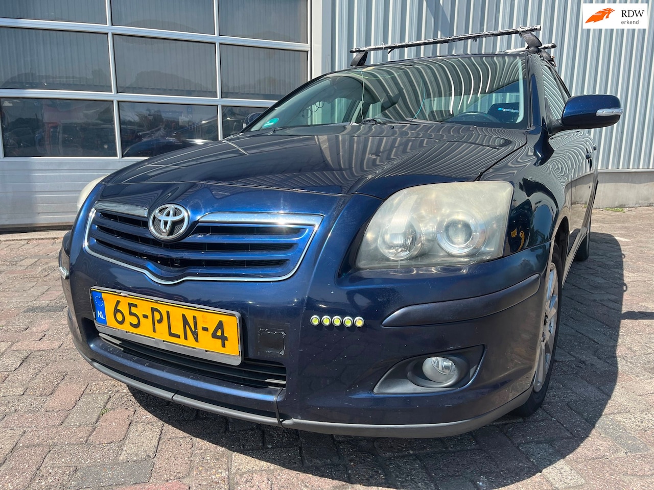 Toyota Avensis - 2.0 D-4D Executive Business - Bak Defect - AutoWereld.nl
