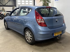 Hyundai i30 - 1.6i i-Motion // ECC // Cruise // Trekhaak
