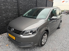 Volkswagen Touran - 1.6 TDI Highline BlueMotion 7p. Airco, Navi, PDC, Nette goed onderhouden auto