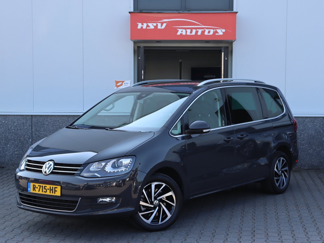Volkswagen Sharan - 1.4 TSI Exclusive Series 7-pers navi LM camera - AutoWereld.nl