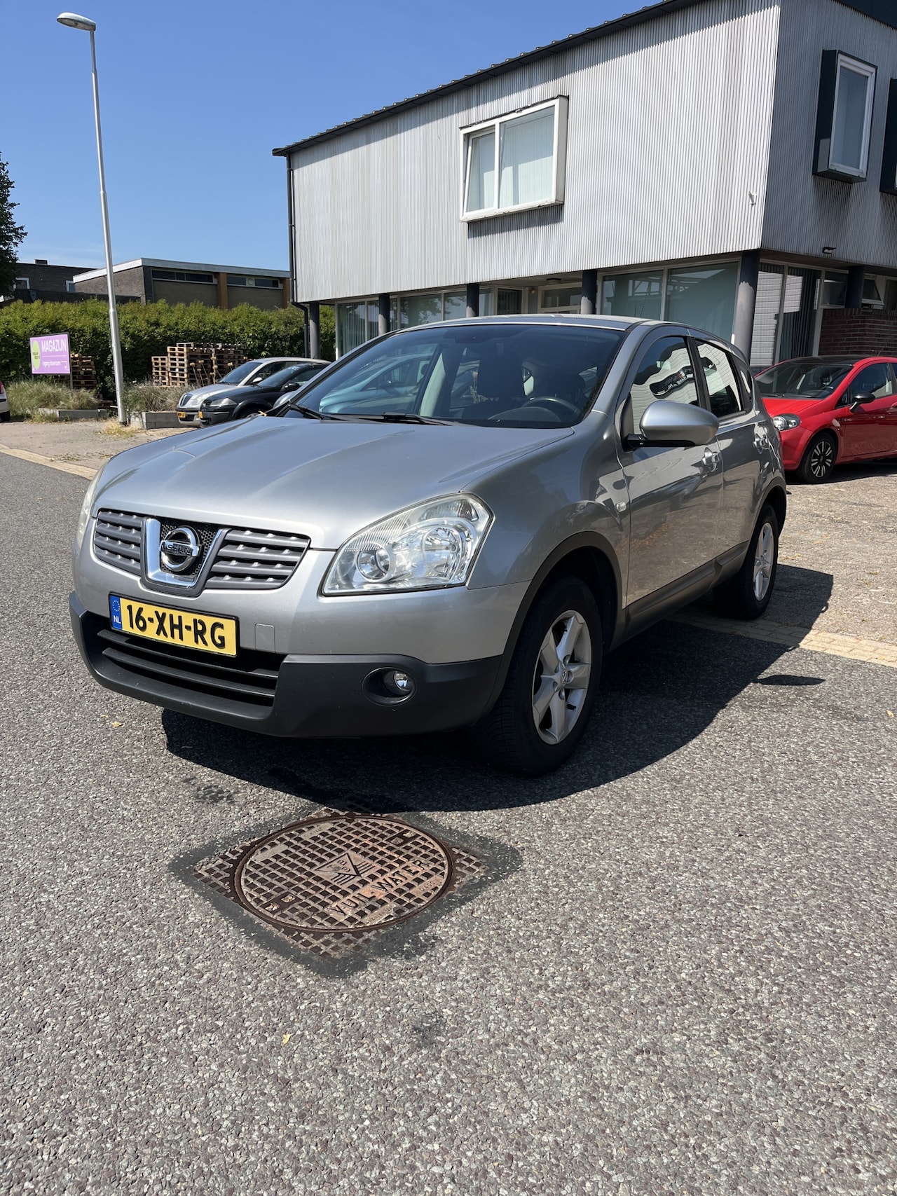 Nissan Qashqai - 2.0 Tekna Clima. Zeer nette en goed onderhouden Nissan. - AutoWereld.nl