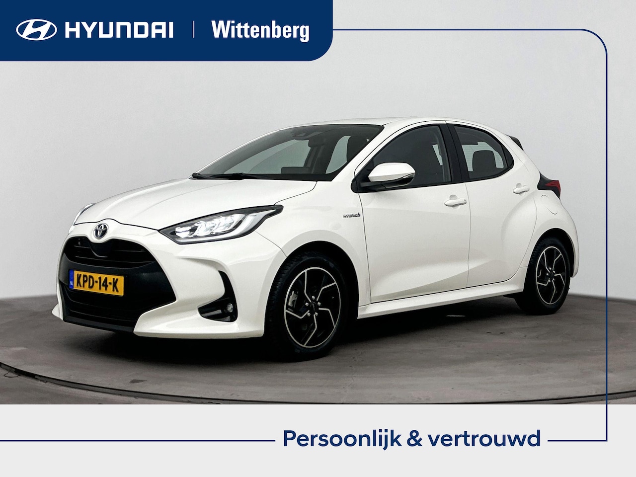 Toyota Yaris - 1.5 HYBRID 115 COMFORT | ALL SEASONS | CAMERA | NAVI | CLIMA  | 16'' LM VELGEN | CRUISE AD - AutoWereld.nl