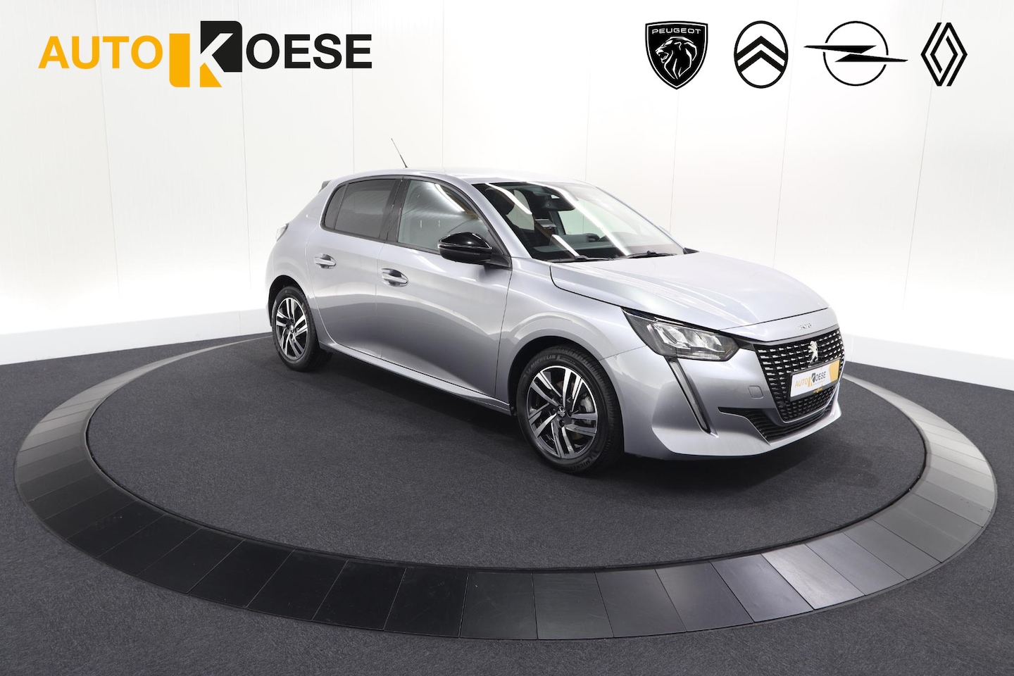 Peugeot 208 - PureTech 100 Allure | Navigatie | Parkeersensoren | Apple Carplay - AutoWereld.nl
