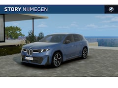 BMW iX3 - 40 eDrive M Sport / Trekhaak / Panoramadak / 3D Head-Up / Harman Kardon / Stoelverwarming