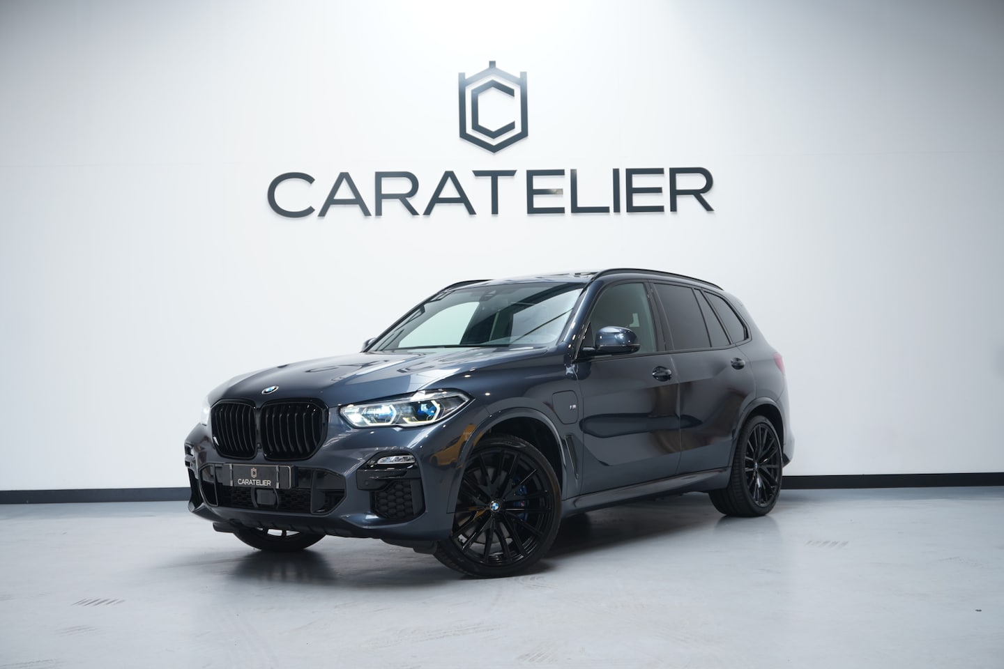 BMW X5 - xDrive45e High Executive / M-Pakket / Panorama - AutoWereld.nl