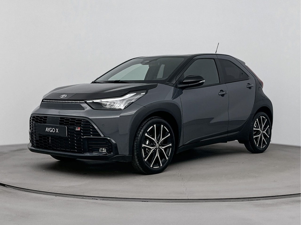 Toyota Aygo X - Hybrid 115 GR Sport *NIEUW* | Direct leverbaar! | Inruilpremie | * - AutoWereld.nl