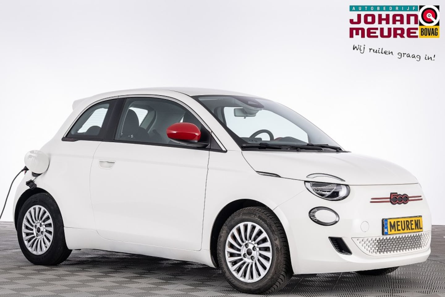 Fiat 500e - 42 kWh Red | NAVI | ECC | PDC | SOH: 94,5% - AutoWereld.nl