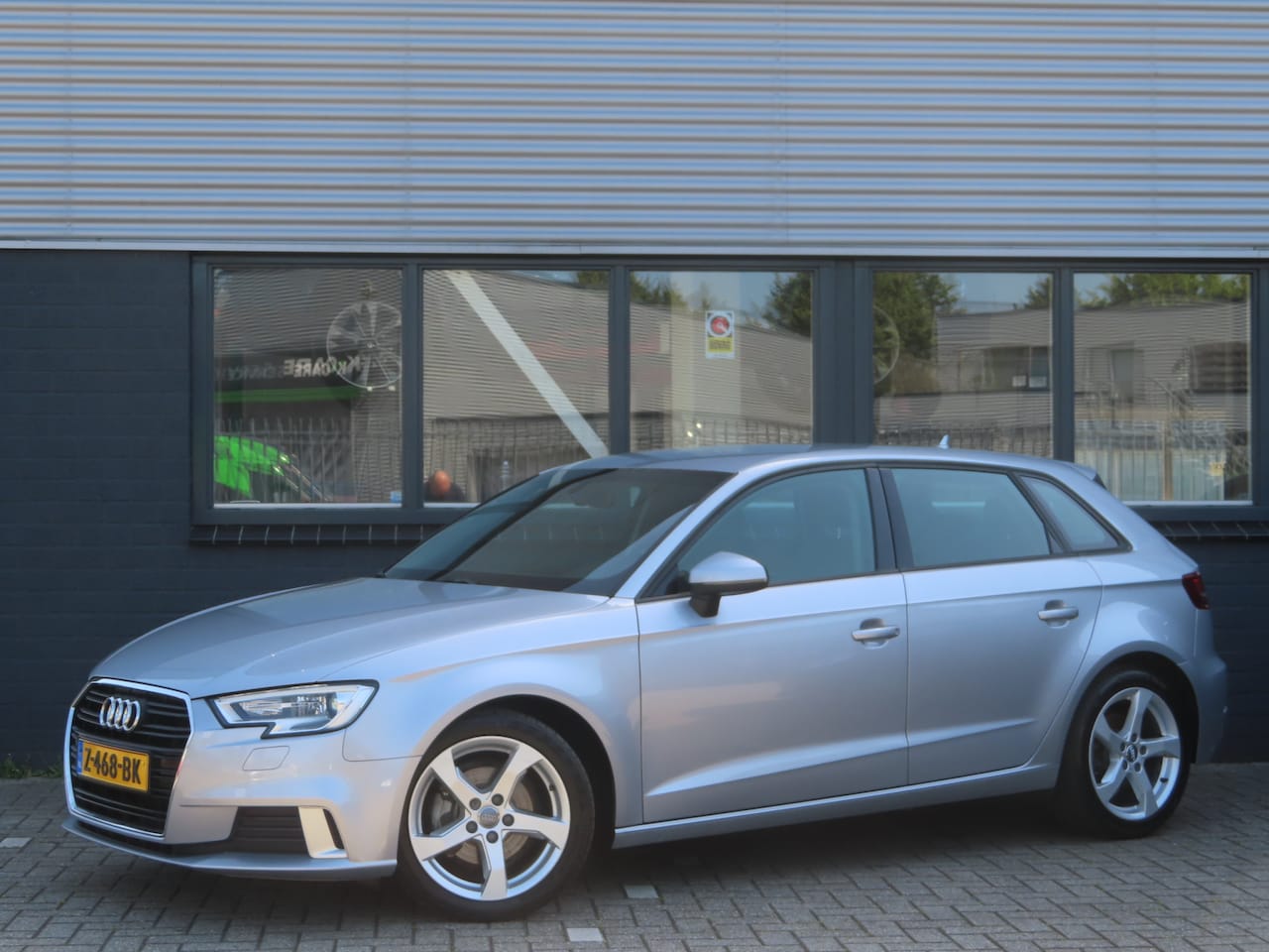 Audi A3 Sportback - 1.5 TFSI CoD Sport | carplay | parkeersensoren | stoelverwarming - AutoWereld.nl